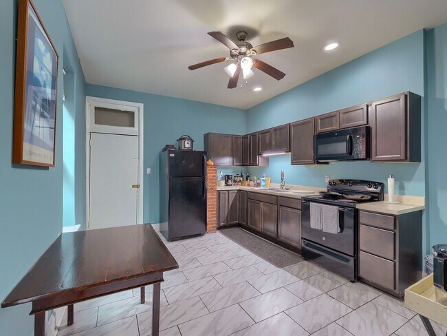 Building Photo - 1640 N 3rd St