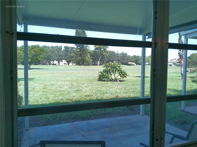 Building Photo - 2400 Franciscan Dr