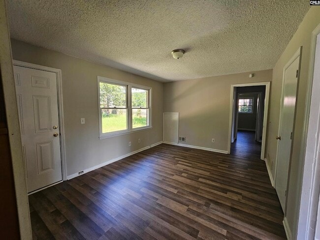 Building Photo - 3924 Trotter Rd