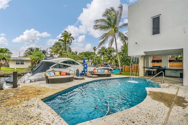 Building Photo - 2612 Key Largo Ln
