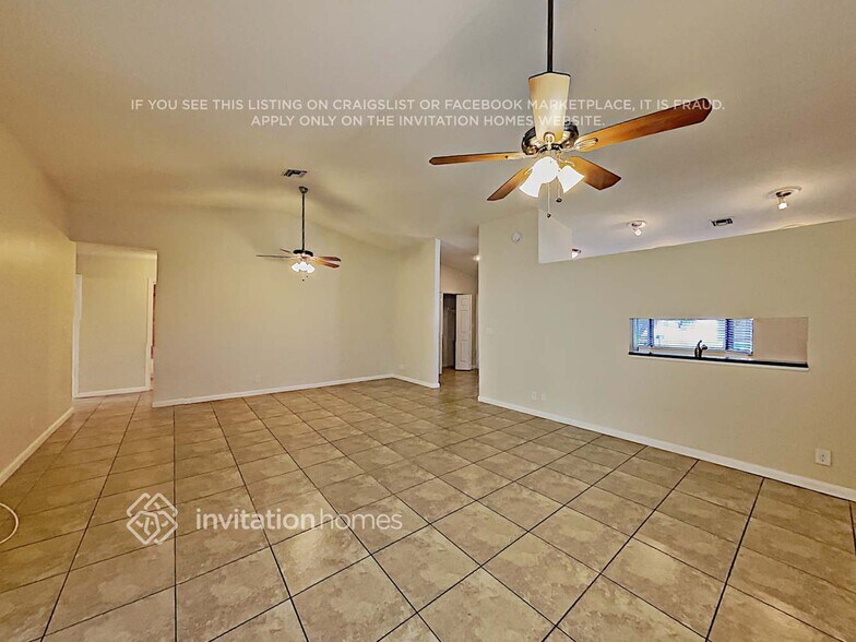 Building Photo - 7670 NW 88th Ln