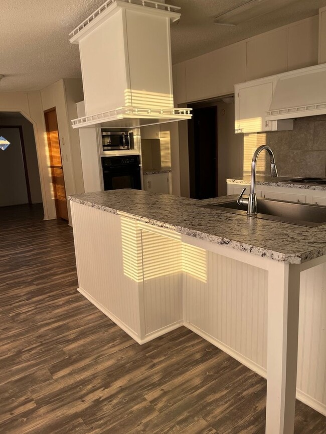 Building Photo - Call the Lexington office at 803-359-0793