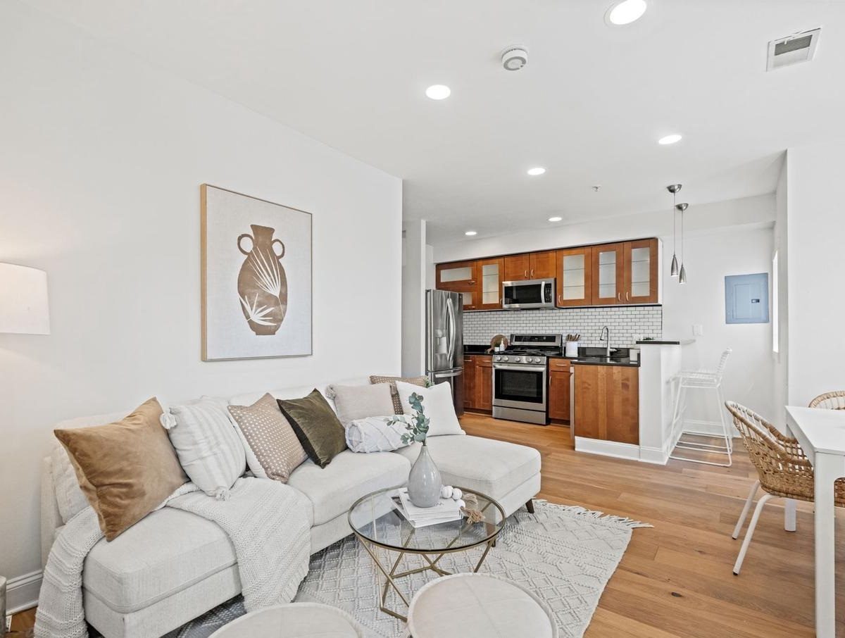 Building Photo - 115 Rhode Island Ave NW