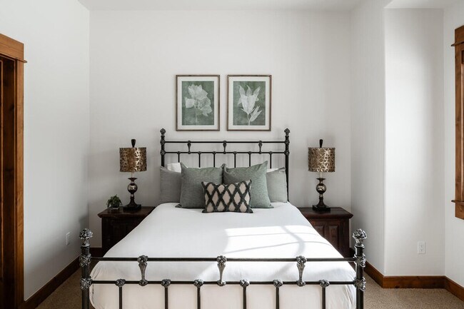 Building Photo - 12 Silver Star Drive