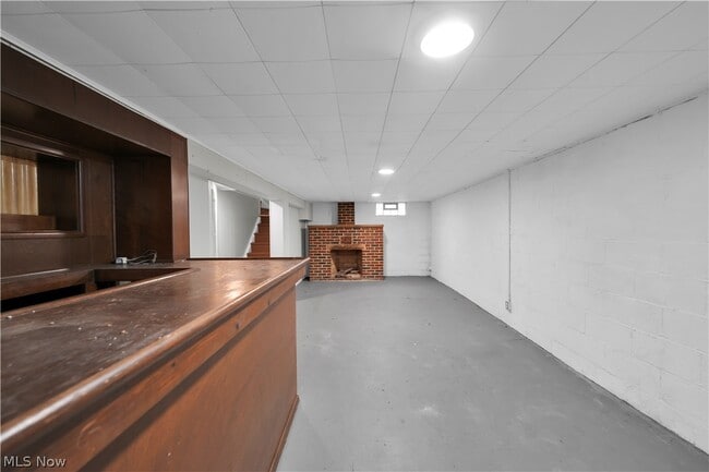 Building Photo - 4561 W 148th St