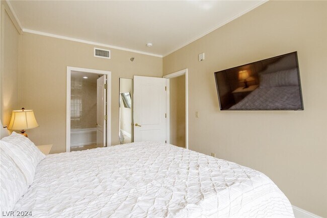 Building Photo - 30 Strada Di Villaggio