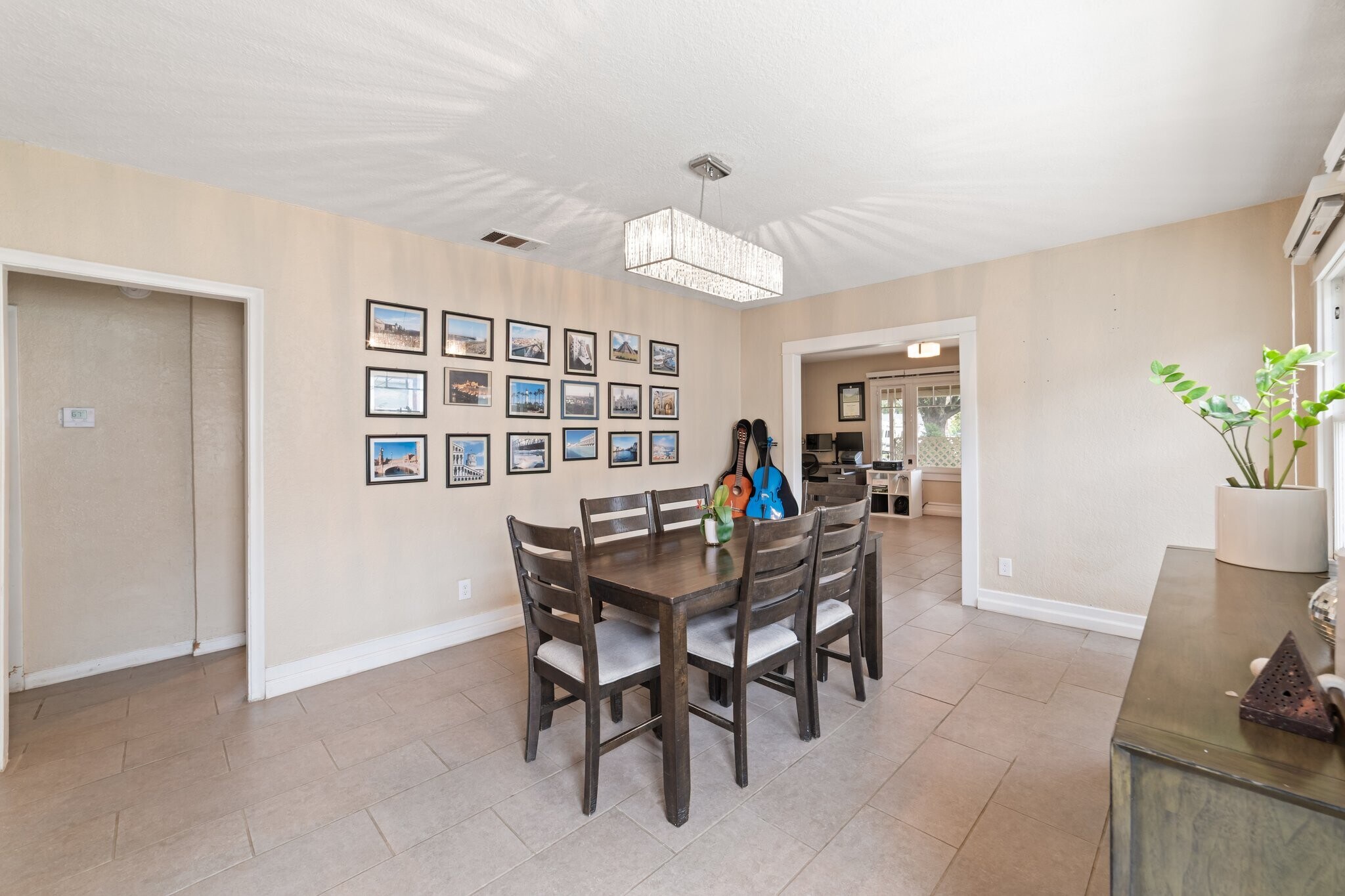 Building Photo - 4212 Locust St