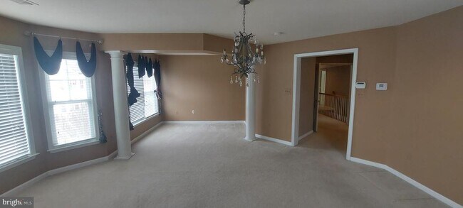 Building Photo - 23503 Sugar View Dr