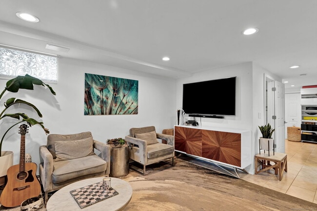 Building Photo - 1815 New Britain Ave