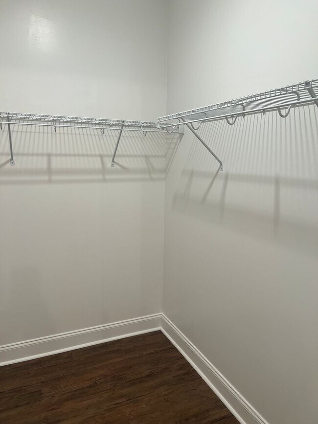 Building Photo - 600 Cottage Grove Cir