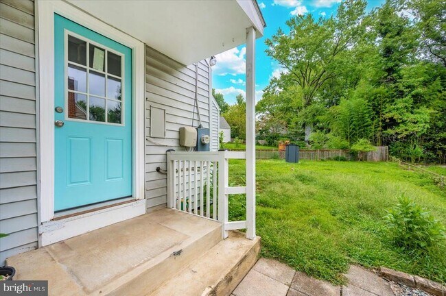 Building Photo - 13205 Okinawa Ave