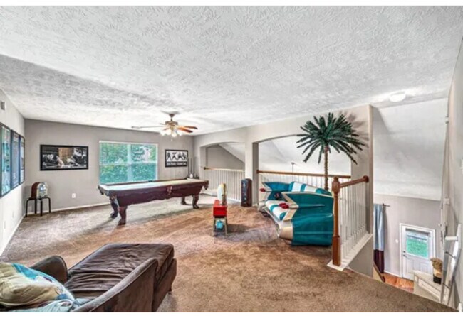 Building Photo - 8007 Blackcherry Ln