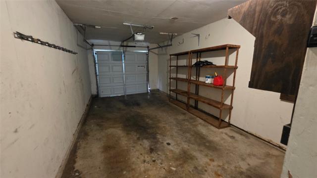 Building Photo - 6251 Shadydell Dr
