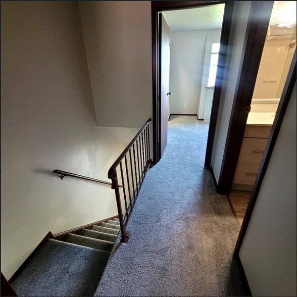 Building Photo - 2777 Kipling Ave NW