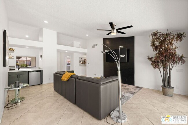 Building Photo - 74830 Waring Ct