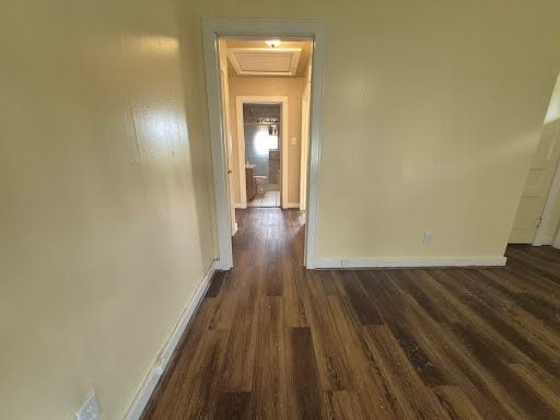 Building Photo - 1712 Pinewood Dr