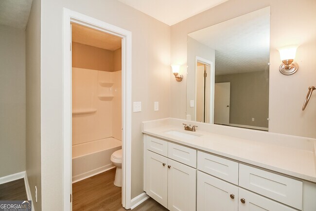 Building Photo - 8178 Winewood Way