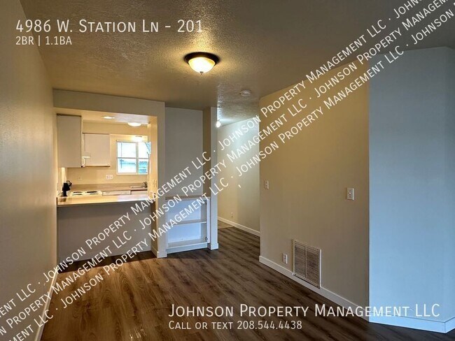 Building Photo - 4986 W Station Ln