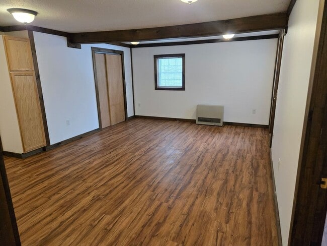 Building Photo - Little Beaumont