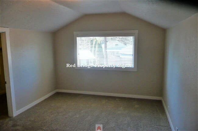 Building Photo - 5585 SE 128th Ave