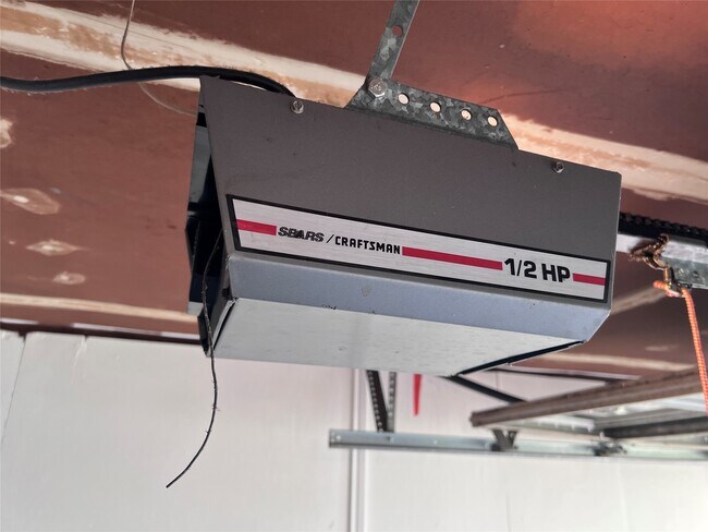 Building Photo - 4222 Botany Ln