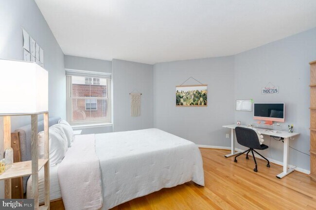 Building Photo - 960 Fell St