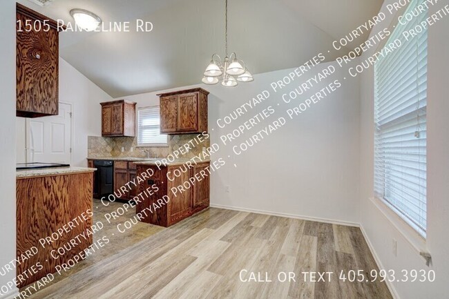 Building Photo - Charming 3 bedroom for Lease