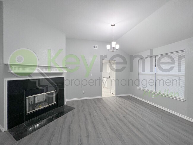 Building Photo - Gorgeous 4 bed/ 2 bath home in Sharyland Plantation (Mission, TX)