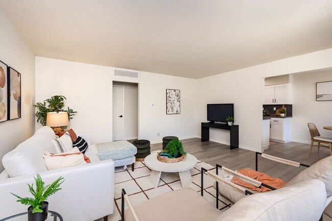 Interior Photo - The Stonebridge