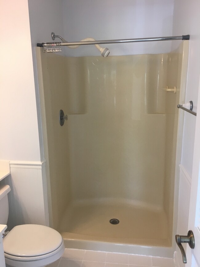 Building Photo - 6495 Chasewood Dr