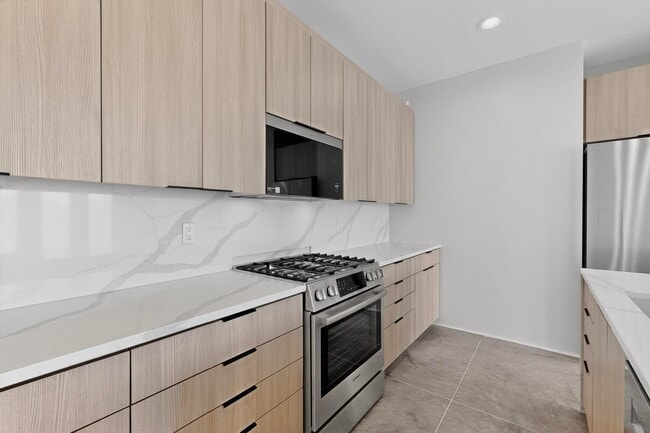 Building Photo - 705 Alcalde Pl SW