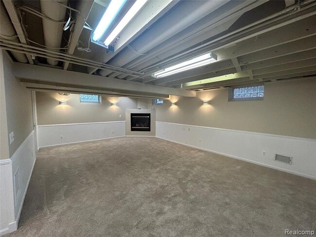 Building Photo - 1577 E Melton Rd