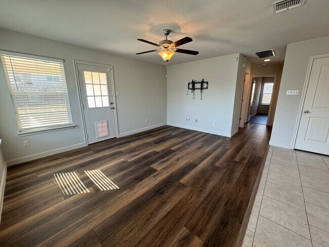 Building Photo - 3802 Appalachian Trl