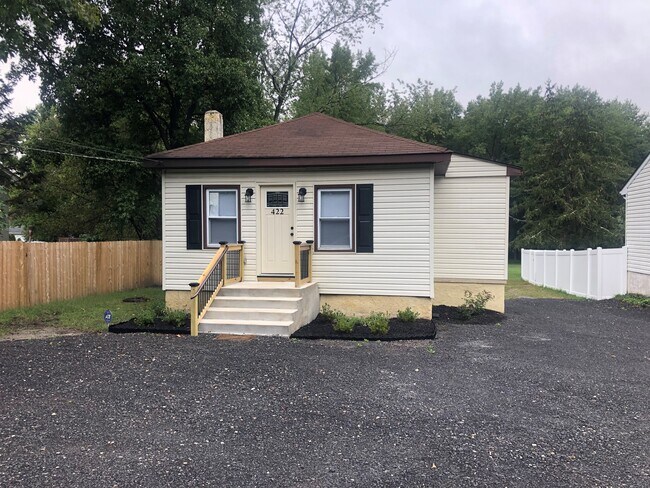 Primary Photo - 422 Elbo Ln