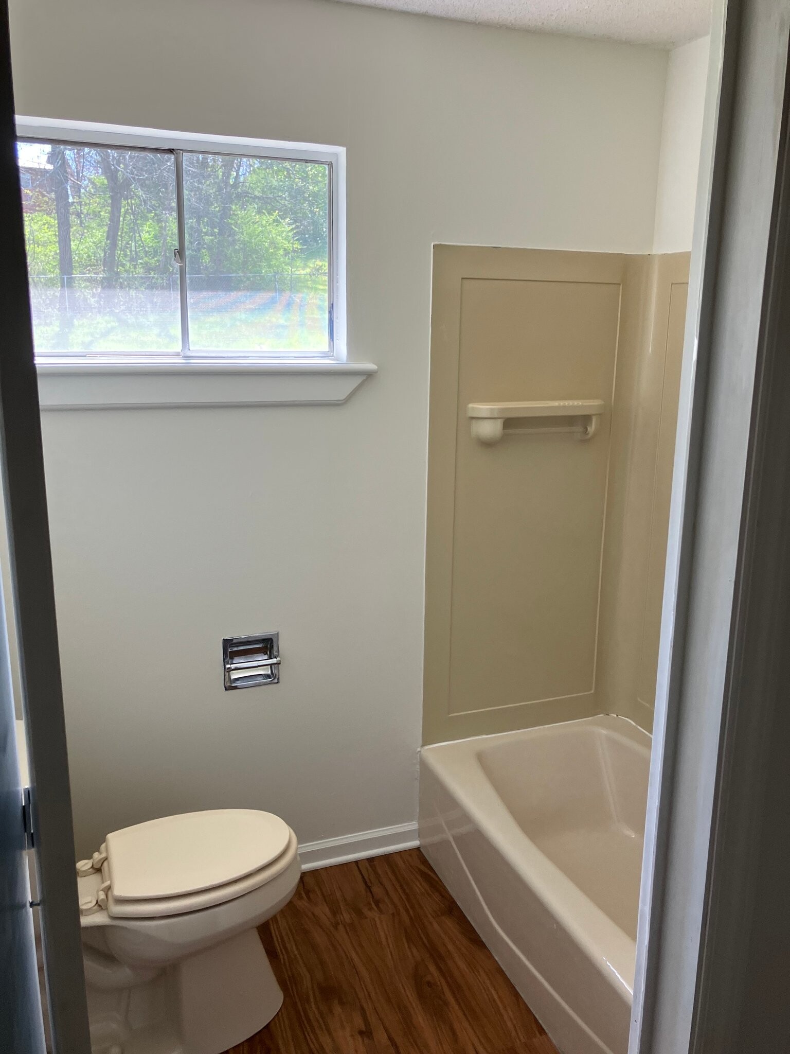 Building Photo - 3316 Mountain View Dr