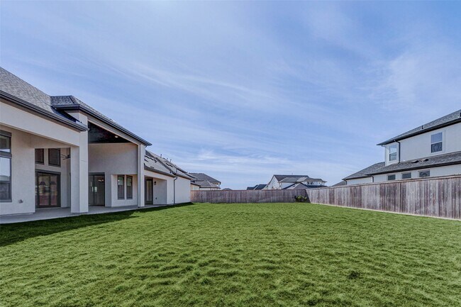 Building Photo - 1327 Crown Frst Dr