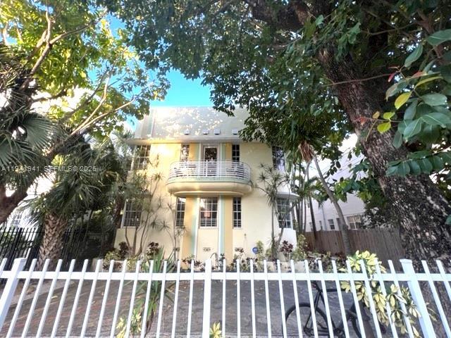 Building Photo - 1337 Pennsylvania Ave