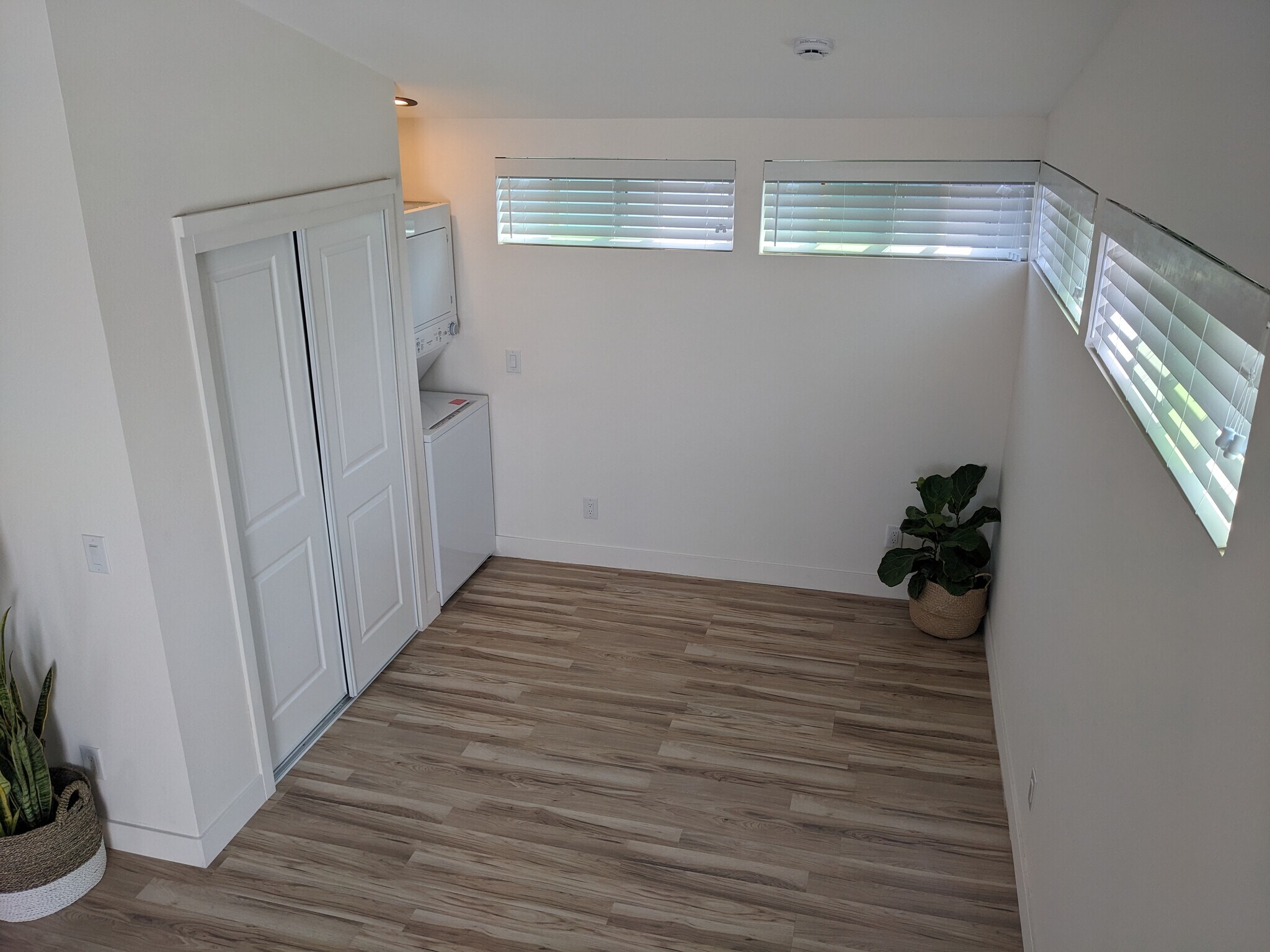 Building Photo - 8422 Highwood Dr