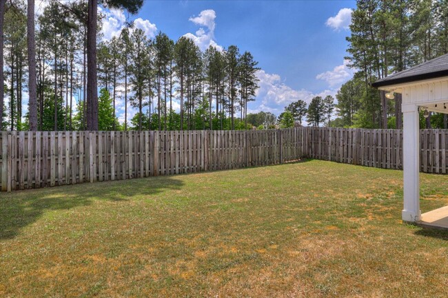 Building Photo - Canterbury Farms Beautiful Home