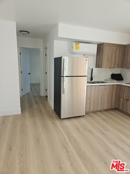 Building Photo - 3207 W 18th St