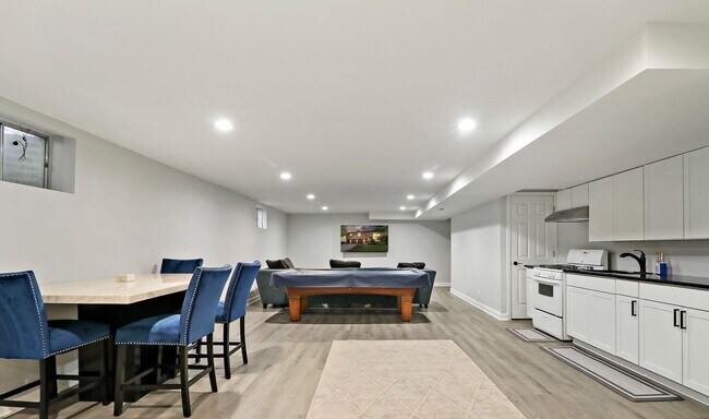 Building Photo - 196 Rosedale Ct