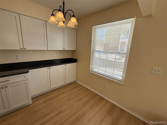 Building Photo - 1437 Mariner Dr