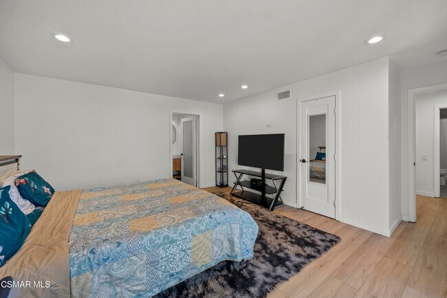 Building Photo - 3066 Apache Cir