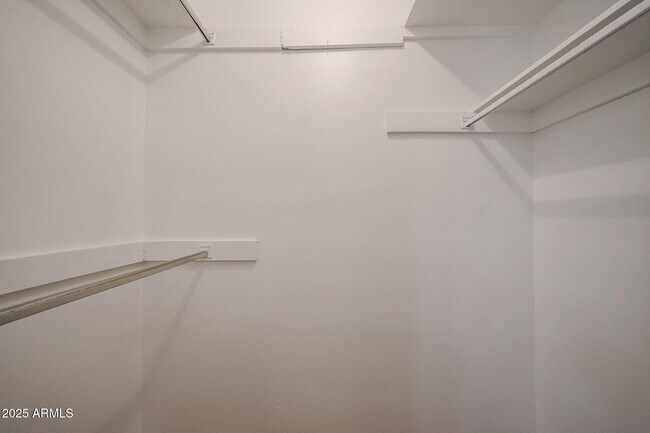 Building Photo - 10832 W Saratoga Cir