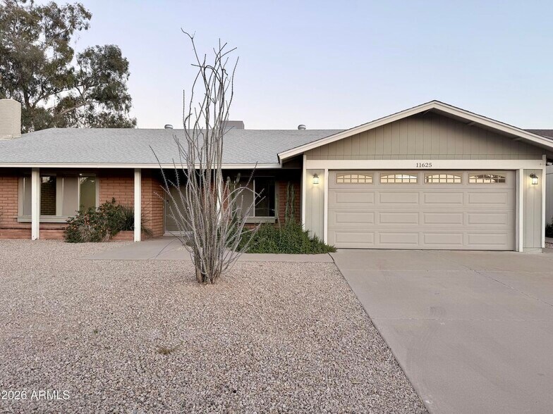 PICTURES ARE OF UNFURNISHED HOME - 11625 S Mohave St