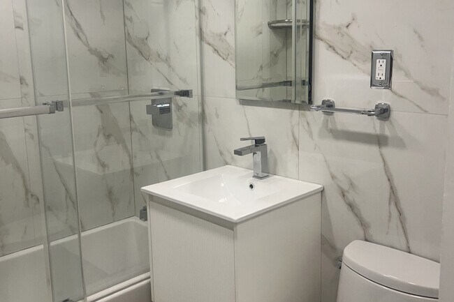 Building Photo - 3215 Avenue H