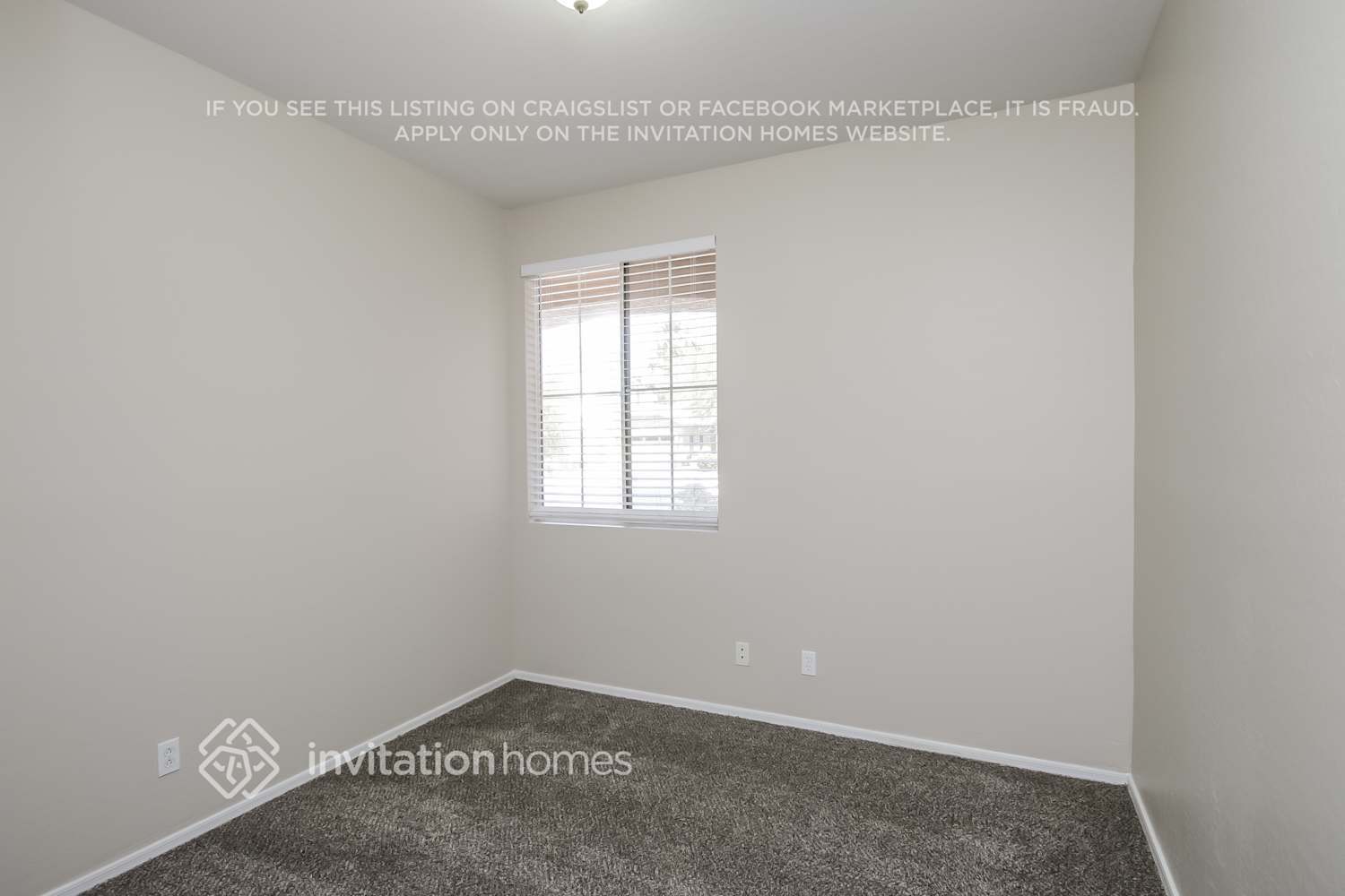 Building Photo - 9541 E Keats Ave