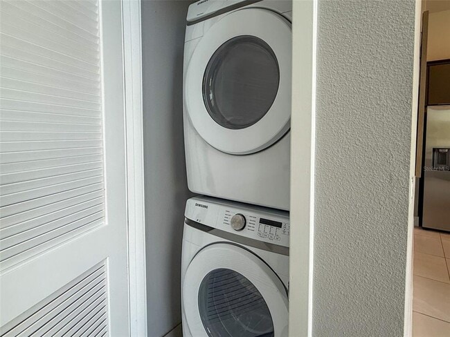 Building Photo - 7770 Sandy Ridge Dr