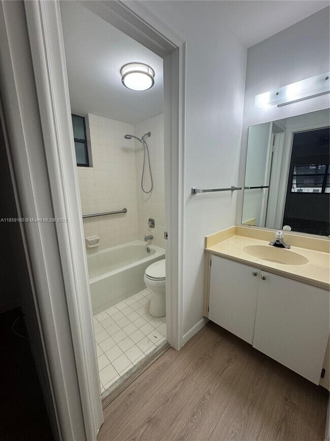 Building Photo - 7905 SW 86th St