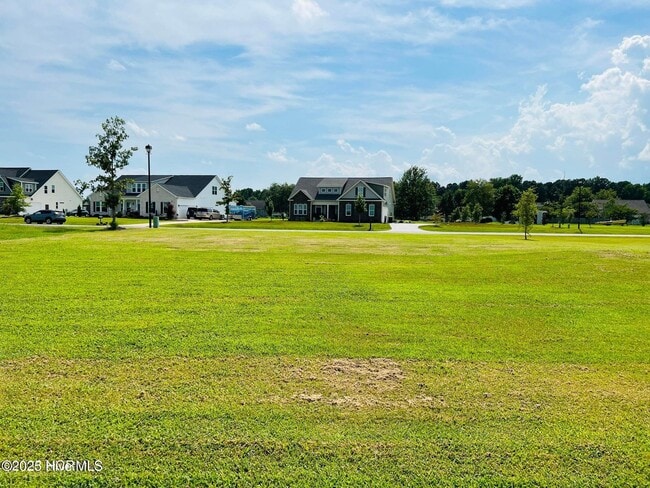 Building Photo - 3135 Emery Dr